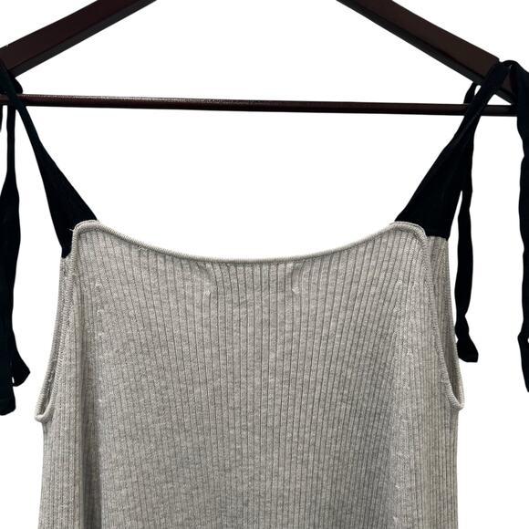 Zara Gray Ribbed Knit Dress V Neck Size Medium - Picture 6 of 8